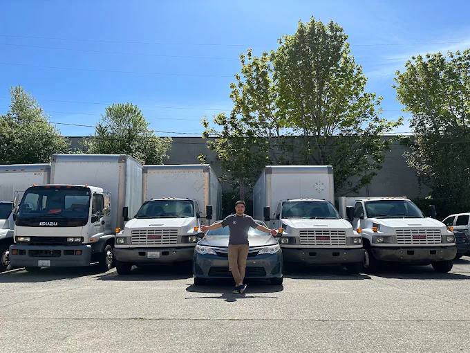 Airus Movers crew at work — photo 8