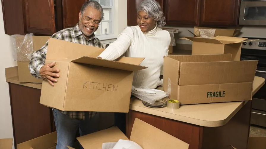 Home 18 Apartment moving services